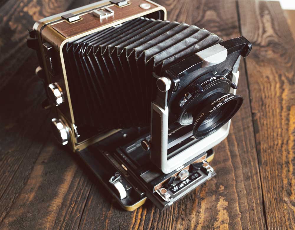 The Wista 45D Field Camera - A 4x5 large-format Camera. - Retro Pixel
