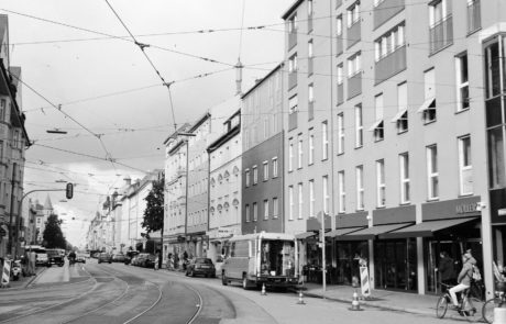 Franka_Solida_III_test_image_4 a street in munich, shot with franka solida III